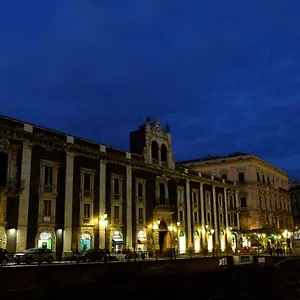 Domoikos Aeroporto di Catania Fontana Rossa